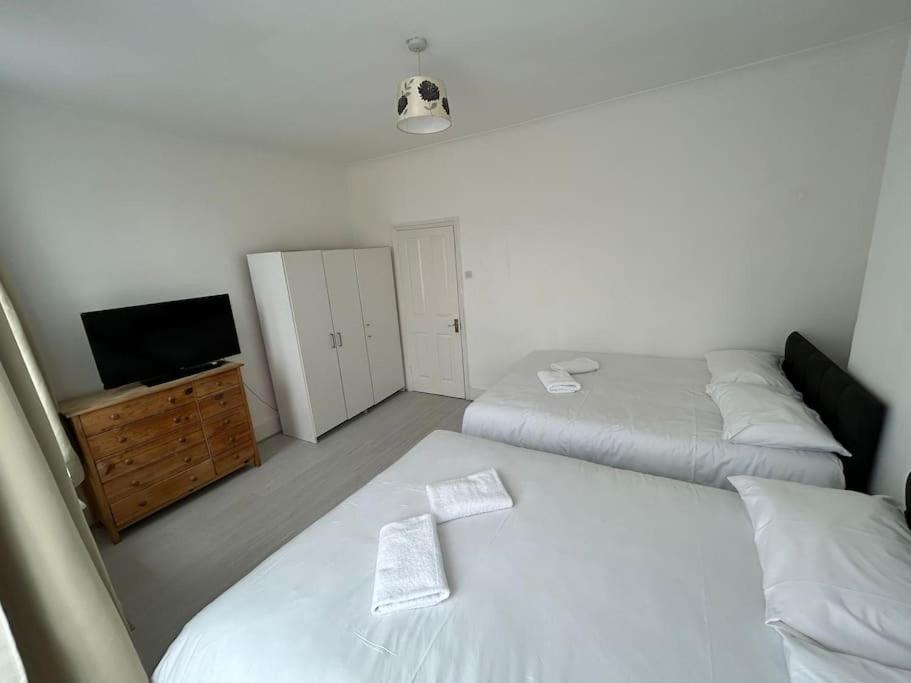 East London 2 Bedroom Flat מראה חיצוני תמונה